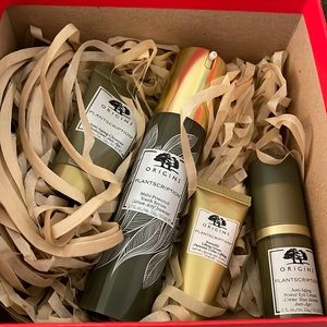 NEW Origins Plantscription gift box